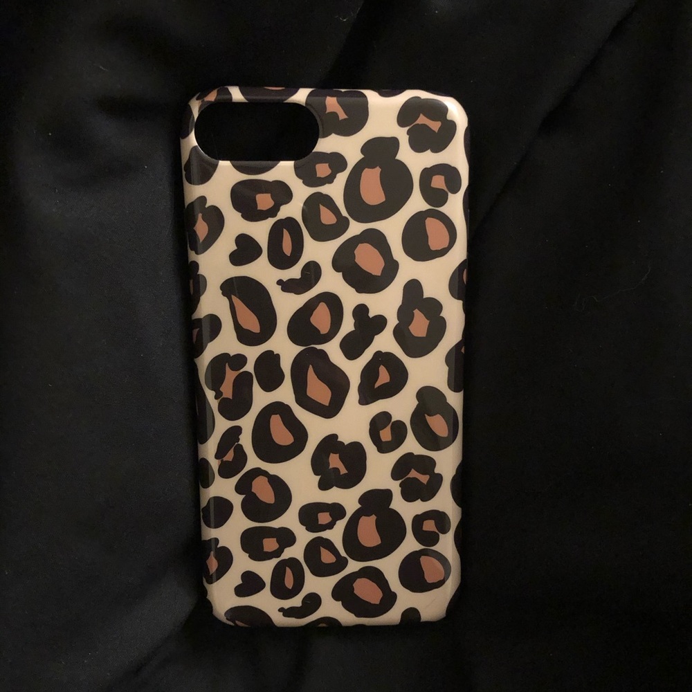 Casely leopard print case